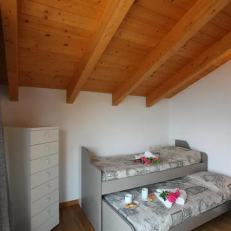 Lägenhet Pradello Sleeps 4 Pool Air Con T421587 *