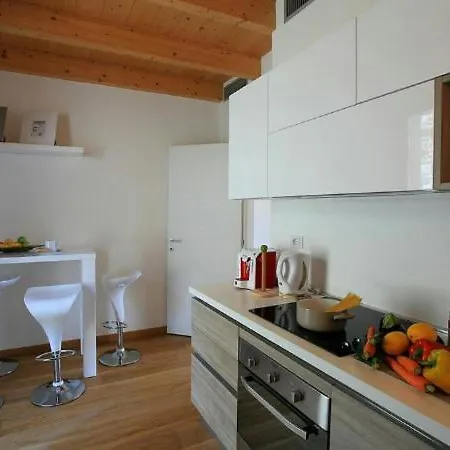 Pradello Sleeps 4 Pool Air Con T421587 Bellano