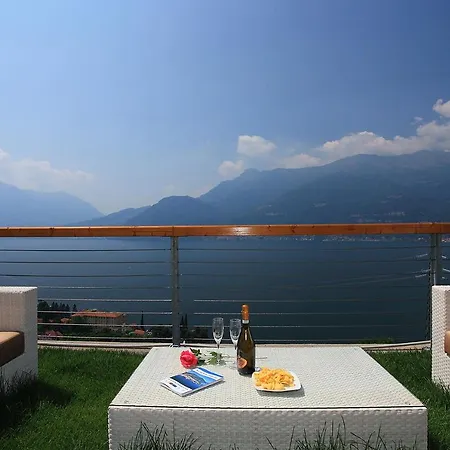 Pradello Sleeps 4 Pool Air Con T421587 Apartment Bellano